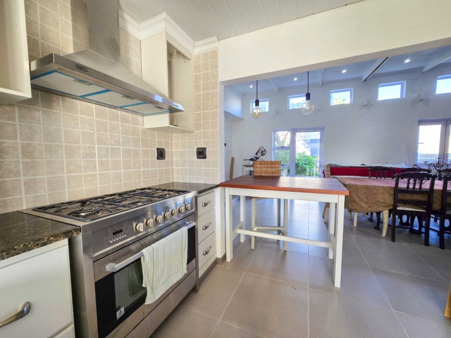 3 Bedroom Property for Sale in Stilbaai Western Cape